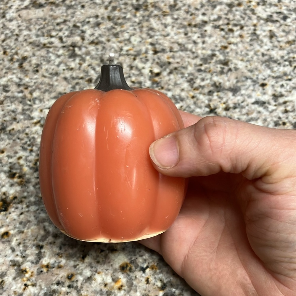 Fall pumpkin small candle - Picture 2 of 2